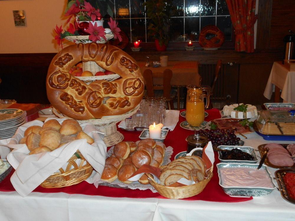 Hotel-Pension Zum Bierhaus Roetenbach  Экстерьер фото